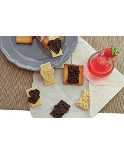 Silikò Choco tags in love